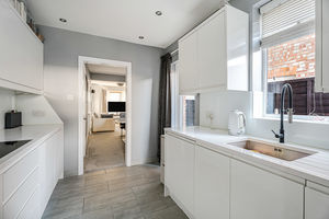 Kitchen- click for photo gallery